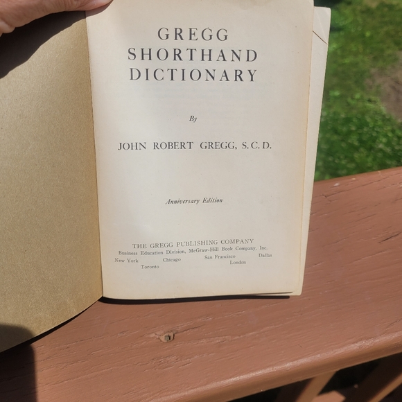 Vintage Gregg Shorthand Dictionary (1936) - Picture 5 of 11